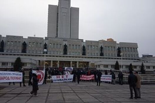 Александр Шлеменко вышел на борьбу с алкомаркетами в Омске