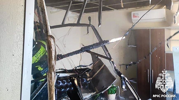 Пожар вспыхнул в здании поликлиники в Кемерове: эвакуировались десятки человек