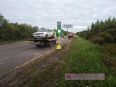 В Тверской области пьяный водитель на легковушке вылетел в кювете