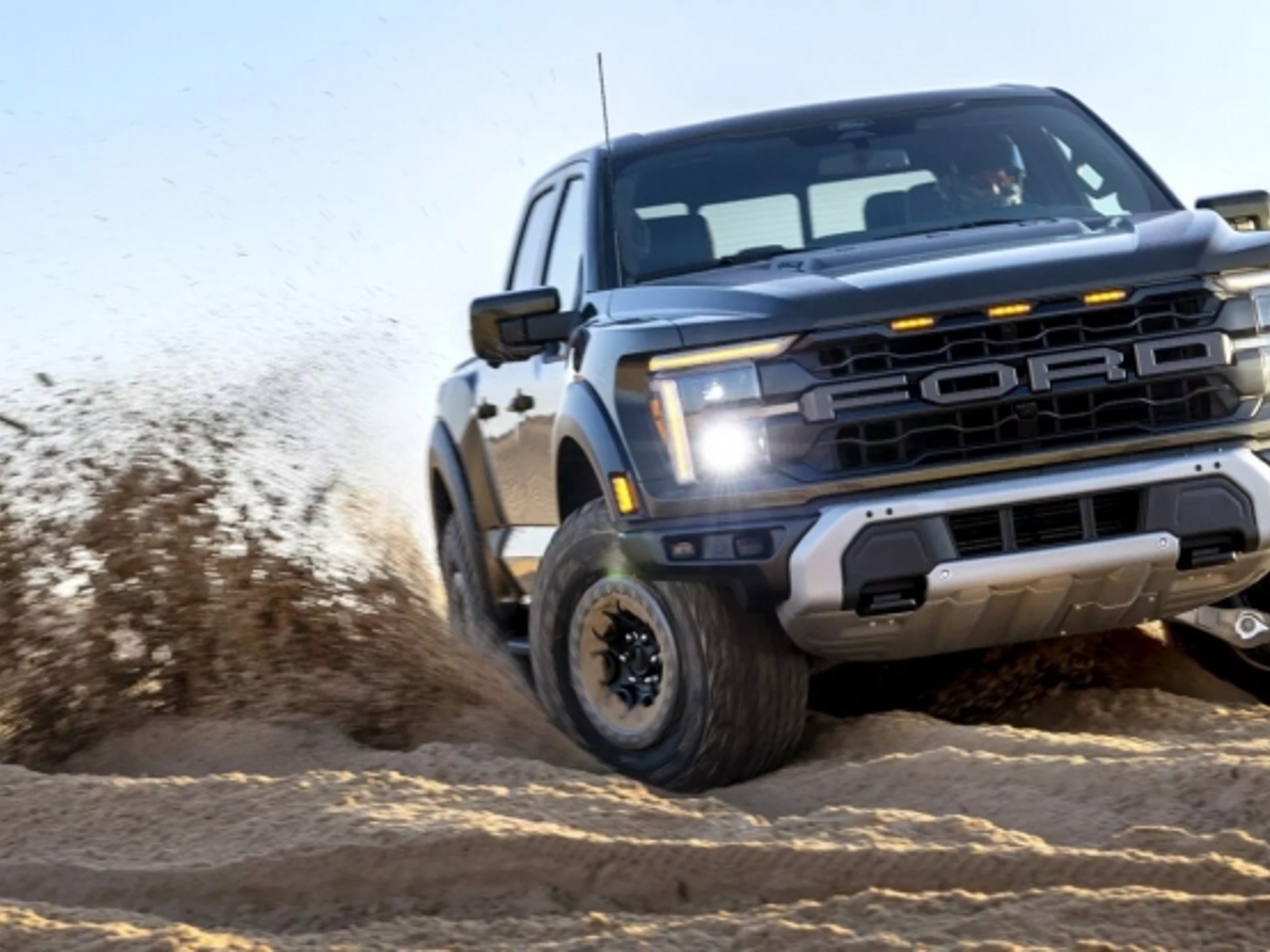 Ford F-150 Raptor и Tremor получили обновлённую внешность и технику -  Рамблер/авто