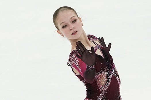 Трусова дважды упала в произвольной программе на этапе Кубка в Казани