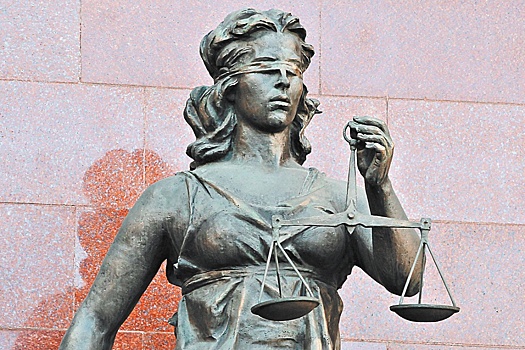 В Приамурье осудили иностранца, сдавшего экзамены за соотечественника