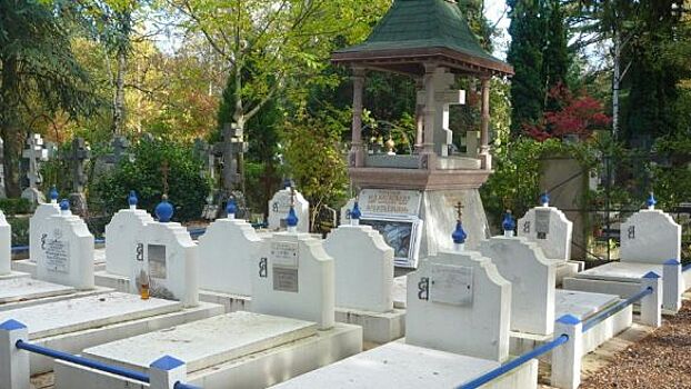 Мэрия Сент-Женевьев-де-Буа обязалась сохранить русские захоронения