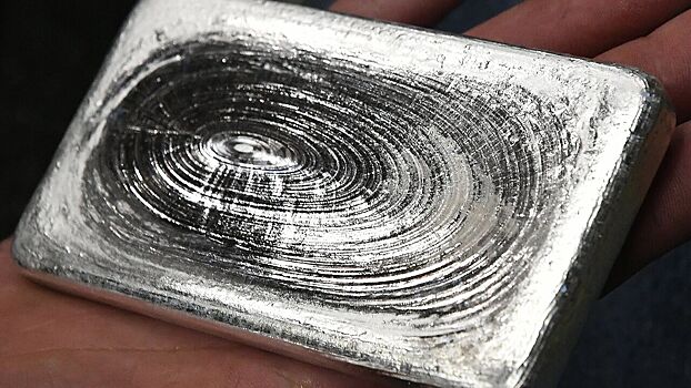 Аналитик раскрыл причины рекордного скачка цен на&nbsp;серебро