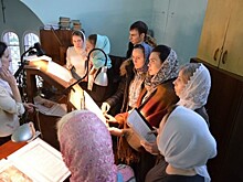 В храме Знамения иконы Божией Матери в Кунцеве была совершена "молодежная" литургия