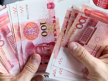 Тенге или юань: вклады в каких валютах стоит открывать россиянам