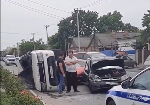 В Славянске-на-Кубани произошло массовое ДТП