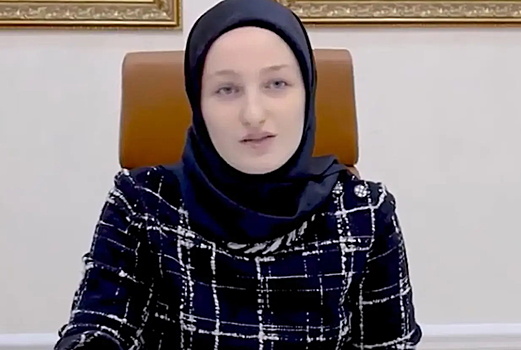 Дочь Кадырова наградили орденом Кадырова