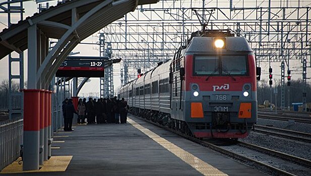 Сжечь мосты, разобрать железную дорогу. Киев закроется от России