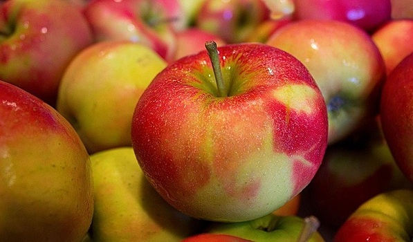 Говядина и яблоки станут деликатесами
