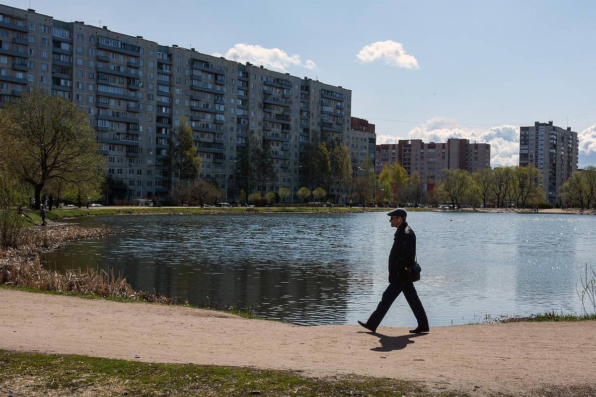Ценам на жилье в России предсказали снижение