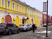 Юрий Лебедев осудил нижегородских водителей за парковку машин на Кожевенной улице