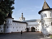 Москвичей накормят в концептуальной трапезной