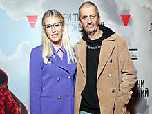 Собчак и Богомолов появились на премьере фильма после слухов о разводе