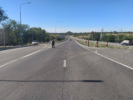 На трассе Новошахтинск &ndash; Майский водитель легковушки скончался от травм после аварии