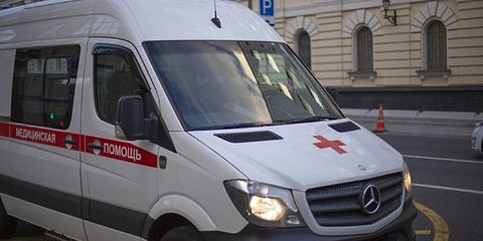 Автобус и грузовик столкнулись в Тверской области