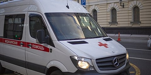 Автобус и грузовик столкнулись в Тверской области