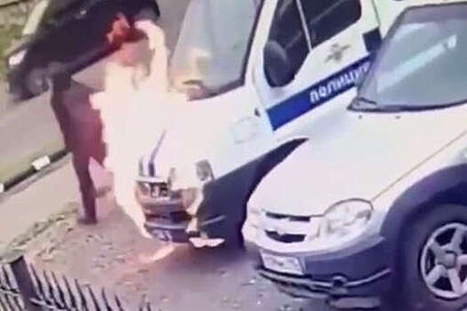 На видео попал подросток, который сжег полицейский авто в Набережных Челнах