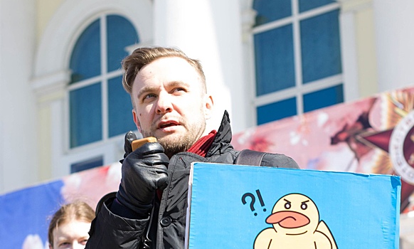 «Спокойно и философски относиться к обыскам»: в Тюмени ищут нового координатора штаба Навального