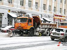 Кузбасские автомобилисты массово застряли в снегу