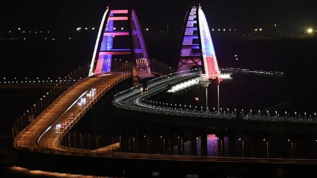 Движение по Крымскому мосту в сторону Крыма восстановили