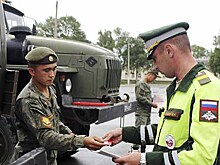 Сотрудники ВАИ провели занятия по безопасности дорожного движения с военнослужащими ВВО в Чите