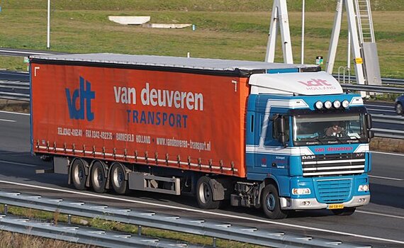 В Татарстане столкнулись два грузовика DAF