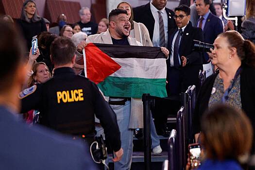 Сторонники Палестины помешали Байдену выступить с предвыборной речью