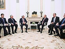 Путин передал Саргсяну спасенную акварель Врубеля