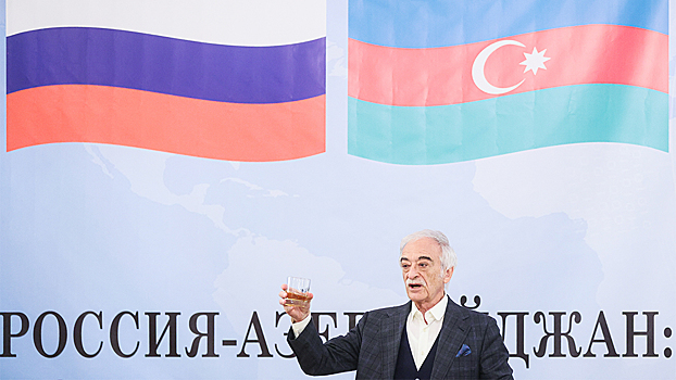 Азербайджан отозвал посла в России