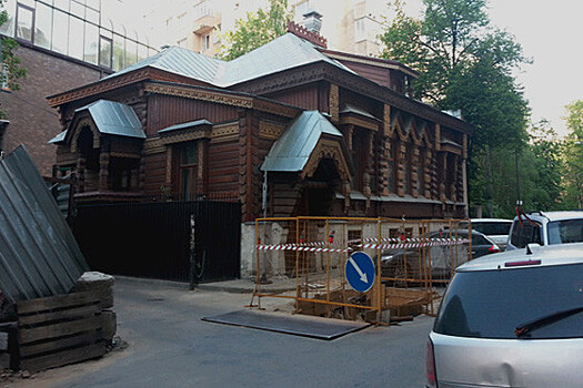 Власти Москвы ликвидируют опасный самострой