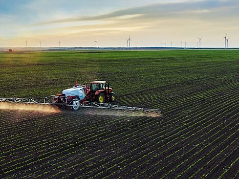 NYT: в США фермеры готовятся к убыткам из-за пошлин Трампа на удобрения из РФ