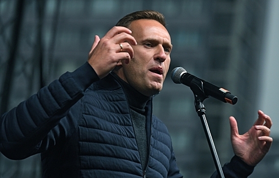 Депутаты из Петербурга требуют расследовать предполагаемое покушение на Навального