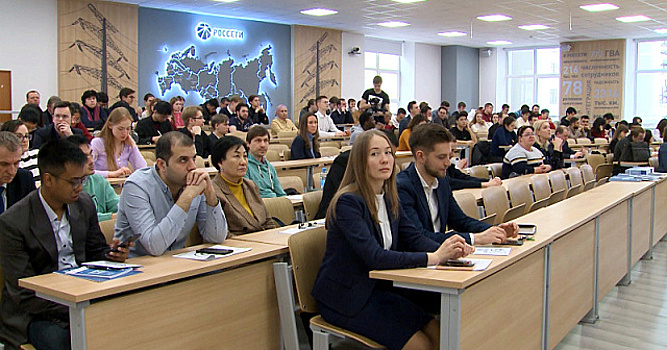 Студенты из Камеруна, Мьянмы и Кубы представили свои доклады на научно-технической конференции в Москве