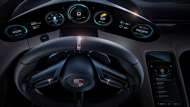 Tesla наняла создателя интерьера электросуперкара Porsche