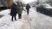 Рейды по уборке снега во дворах проходят в Вологде