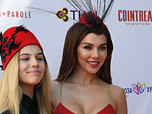 Седокова о скандале с Нгамале: «Один из игроков «Динамо» регулярно отправлял мне лайки и намеки, второй писал сальные сообщения мне и дочке. Не ведитесь на блестящую упаковку, девочки»