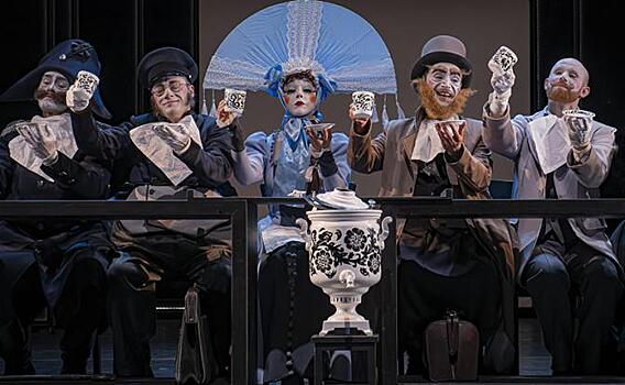 Театр сатиры удивил «Женитьбой» без единого слова