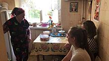 Тимуровцы 21 века. Школьники из Пушкинского округа помогают одиноким пенсионерам по хозяйству