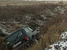Под Озёрском внедорожник вынесло с дороги в кювет, есть пострадавший