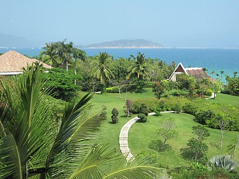 Город Санья на Хайнане стимулирует туризм благодаря развитию гольфа