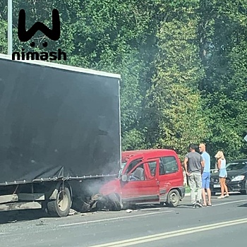 Один человек погиб и четверо пострадали в пьяной аварии в Автозаводском районе