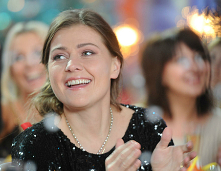 Борис Ливанов и Мария Голубкина подали заявление в загс