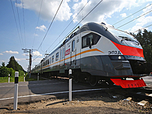 Для автомобилистов повысят штраф за нарушения при пересечении железнодорожных путей