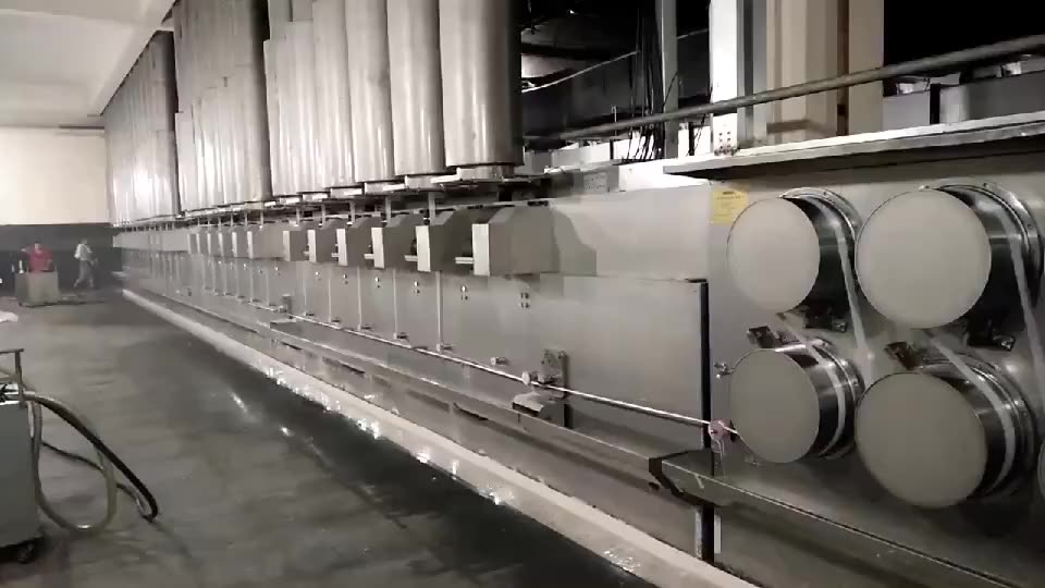 Оборудование для волокон. Линия для производства полиэфирного волокна. Оборудование для переработки льна. Расчетный машина для волокно. Кардочесальная машина.