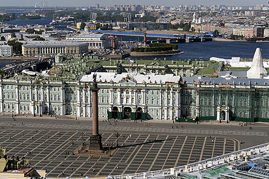 Эрмитаж предпочел дерево с камнями резиновой статуе Микки Мауса