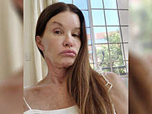 Супермодель Дженис Дикинсон показала лицо без макияжа и фильтров