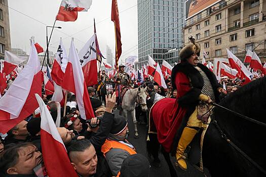 В Варшаве прошел многотысячный марш националистов
