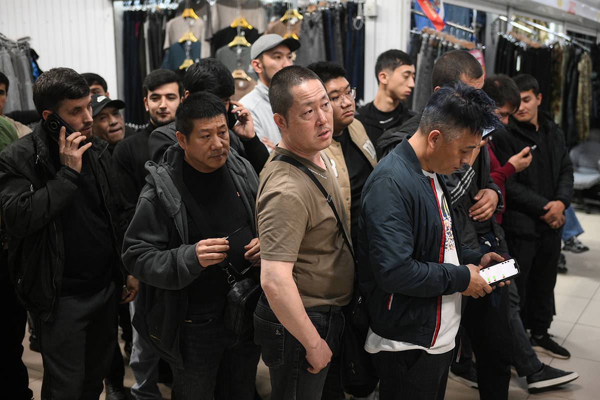 В Госдуме обвинили мигрантов в оккупации рабочих мест в российских регионах