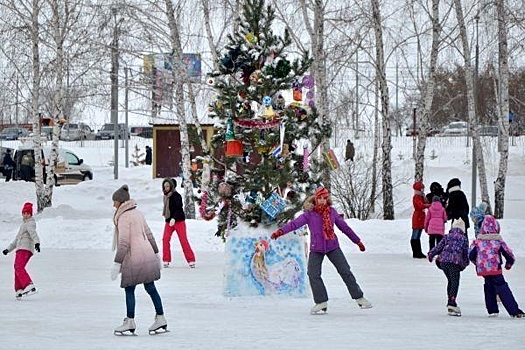 На новогодних каникулах в Омске работают 8 бесплатных катков